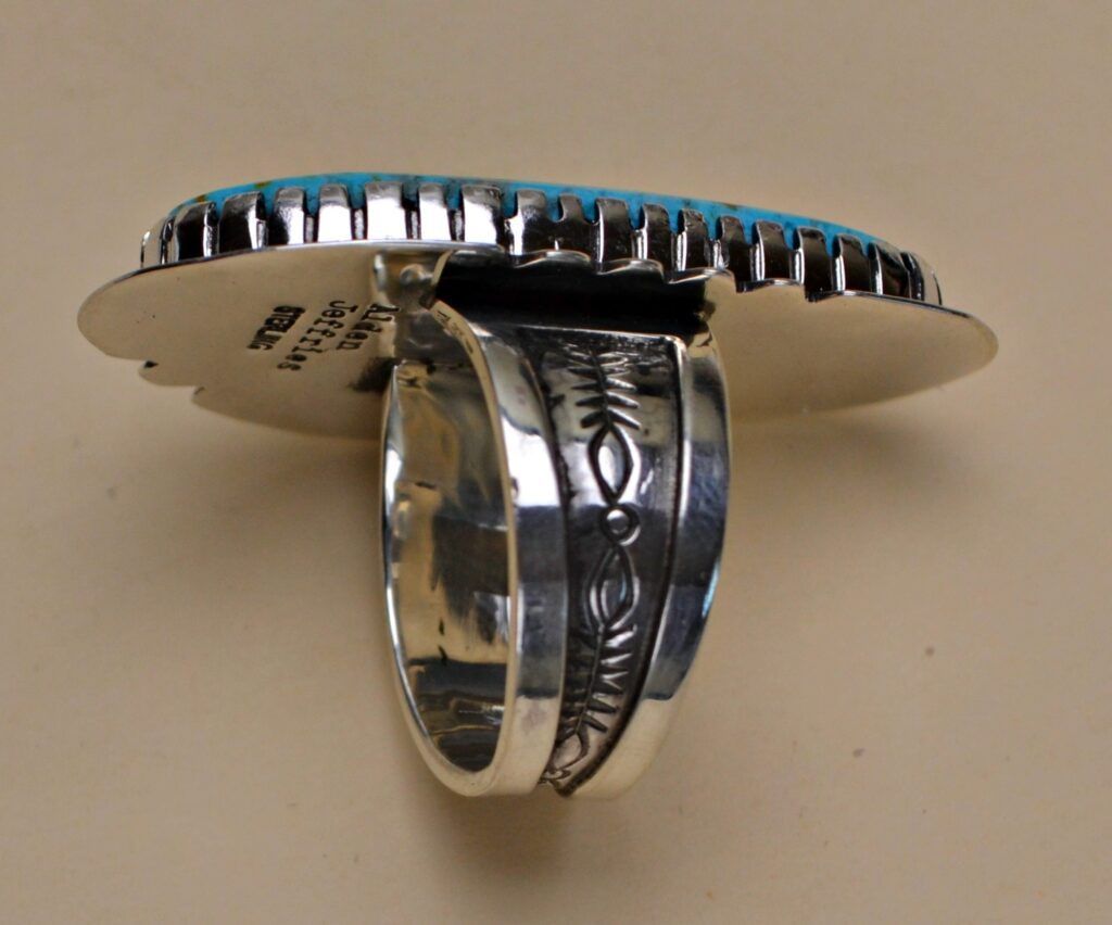 ring 004a